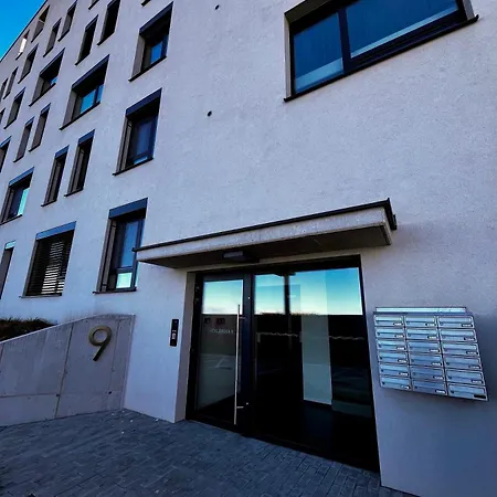 شقة Diana ترنافا